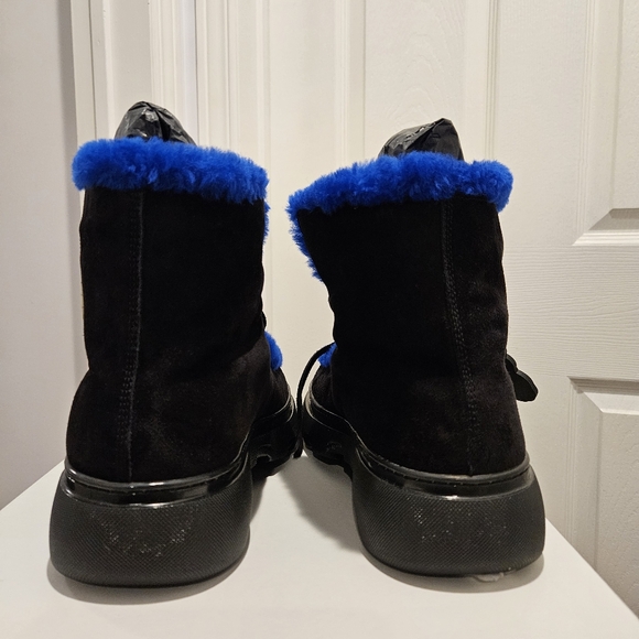 BURBERRY Shearling Creeper Boots - Picture 5 of 8